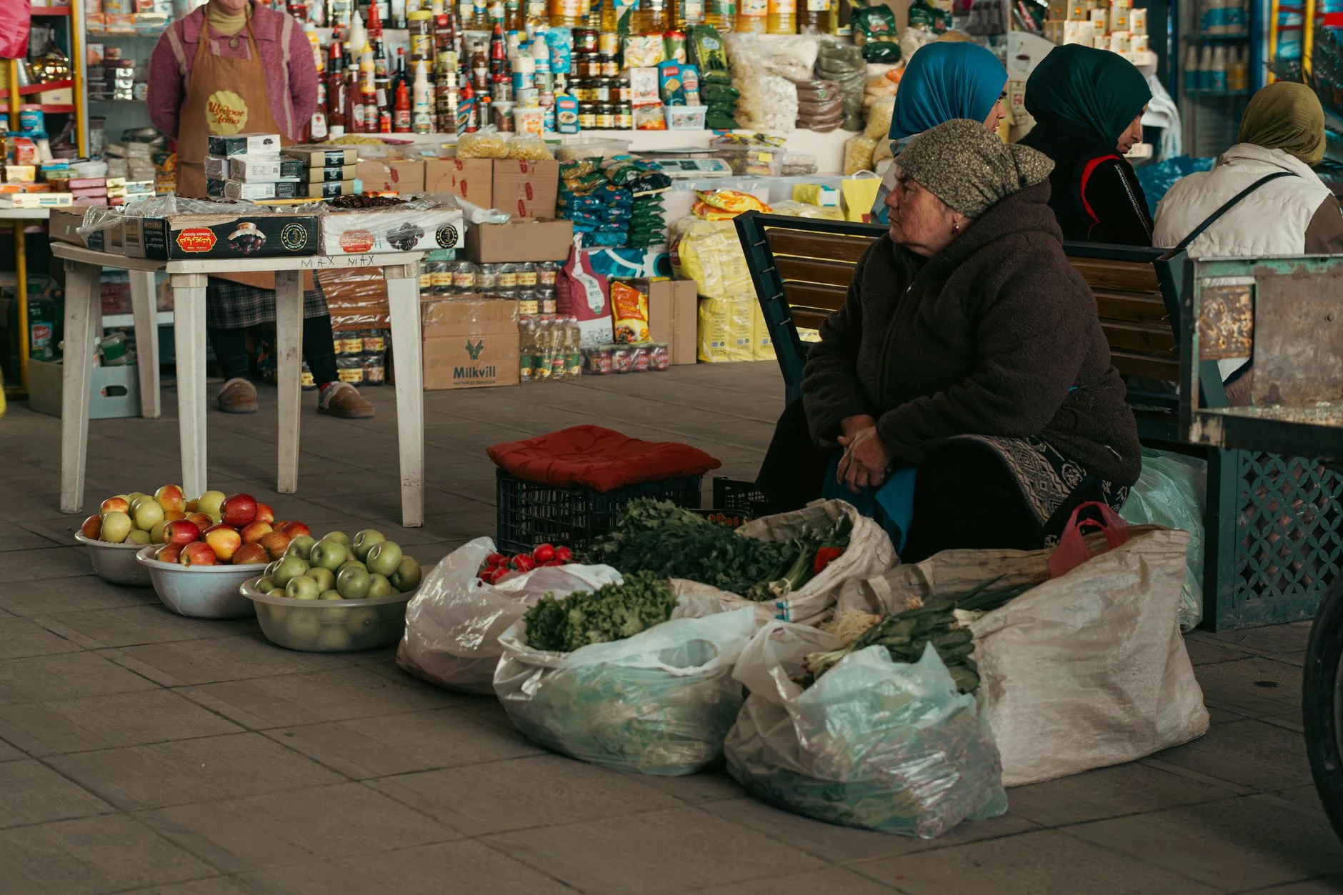 Faire ses courses au bazar pour se dépanner